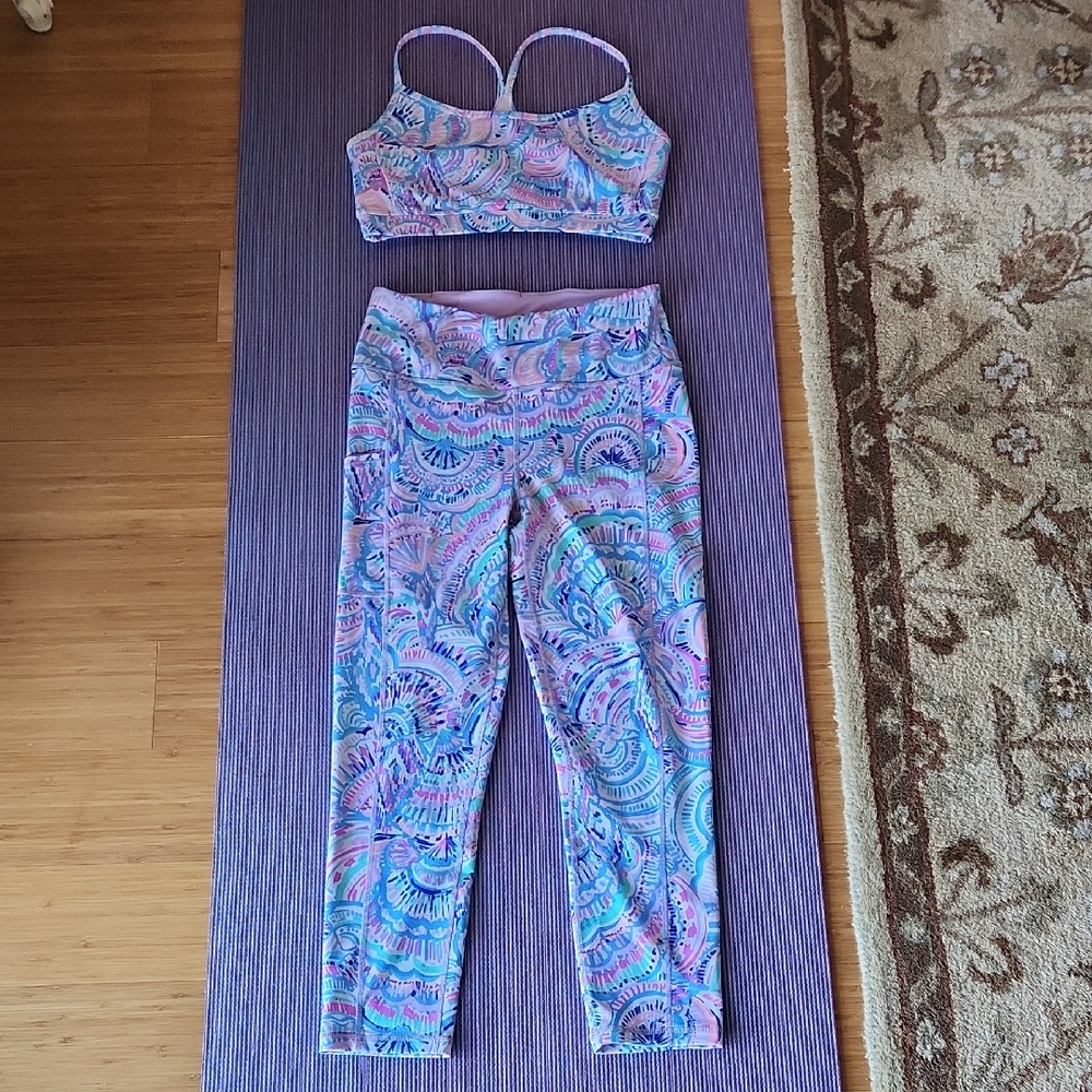 *Lilly Pulitzer Luxletic Sports Bra Leggings Set M "Happy as a Clam" Mermaidcore